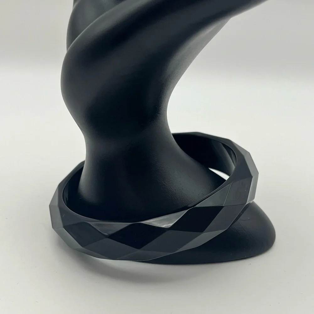 All-Black Faceted Cuff Bracelet – Bold Geometric Style